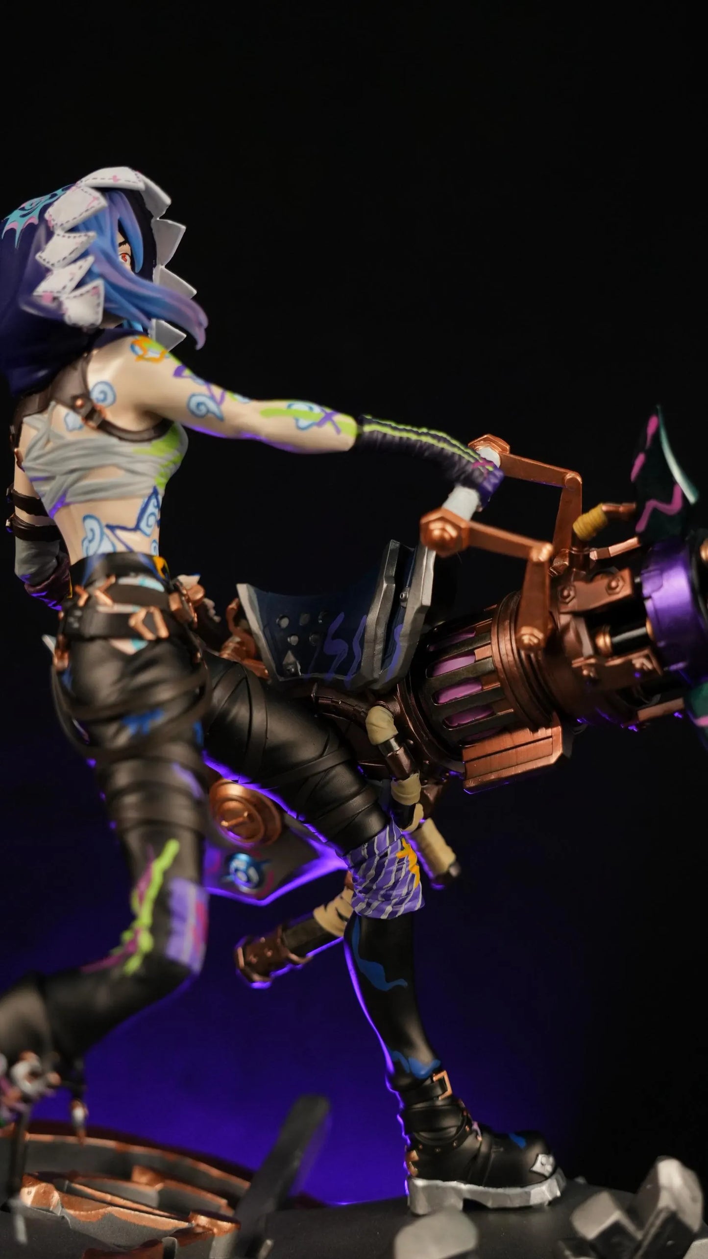 Arcane Jinx Figurine – Handcrafted 3D Printed Statue | League of Legends Character Sculpture