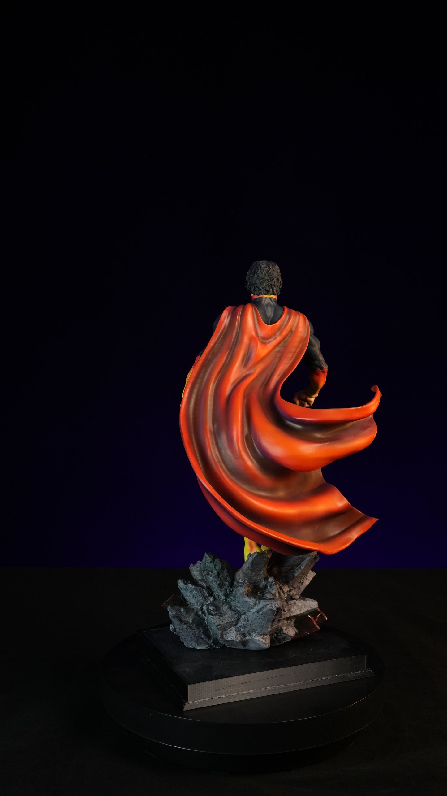 Absolute Superman Figure – Premium Collectible Statue for Desk, Shelf & Display
