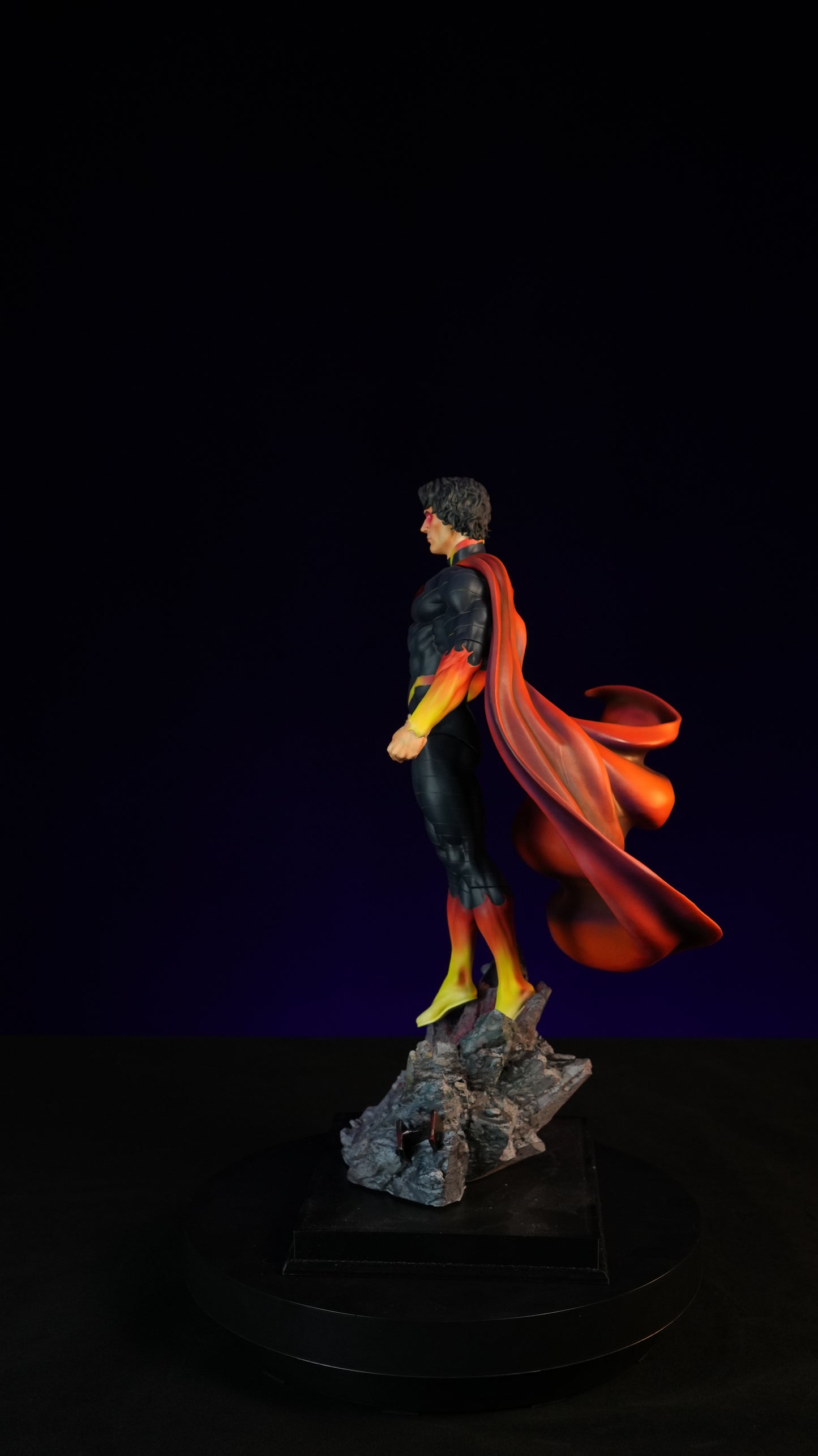 Absolute Superman Figure – Premium Collectible Statue for Desk, Shelf & Display