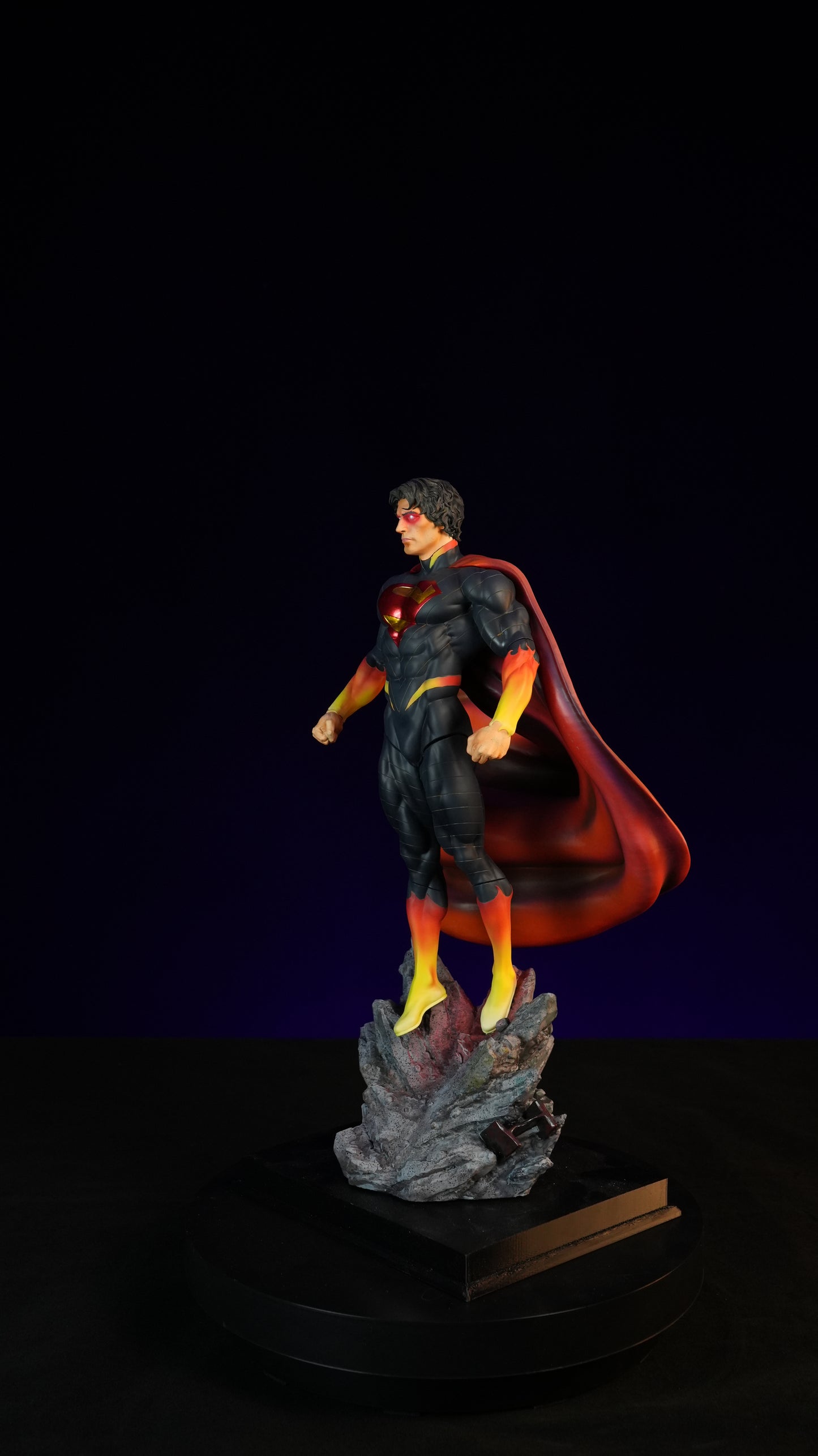 Absolute Superman Figure – Premium Collectible Statue for Desk, Shelf & Display