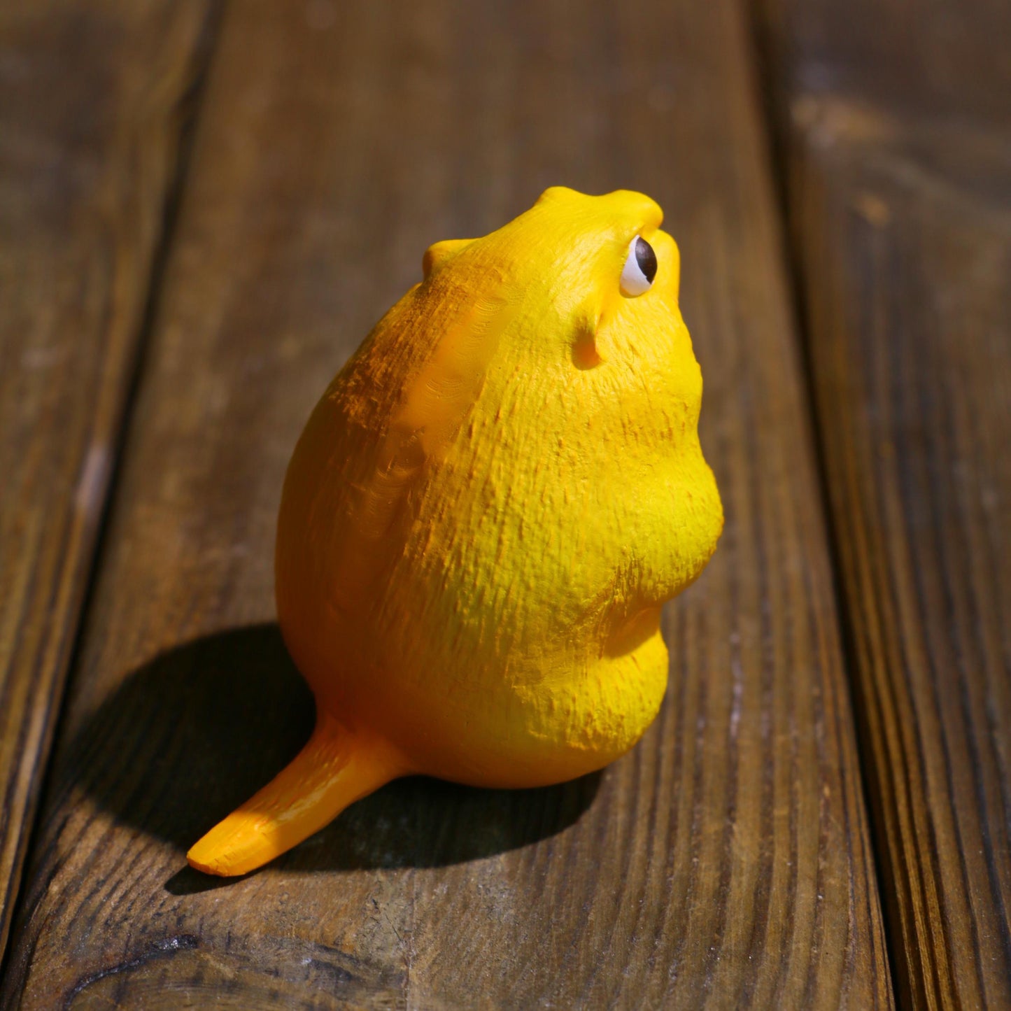 Handcrafted Marmot Figurine – Cute Animal Statue for Car Dashboard or Home Decor