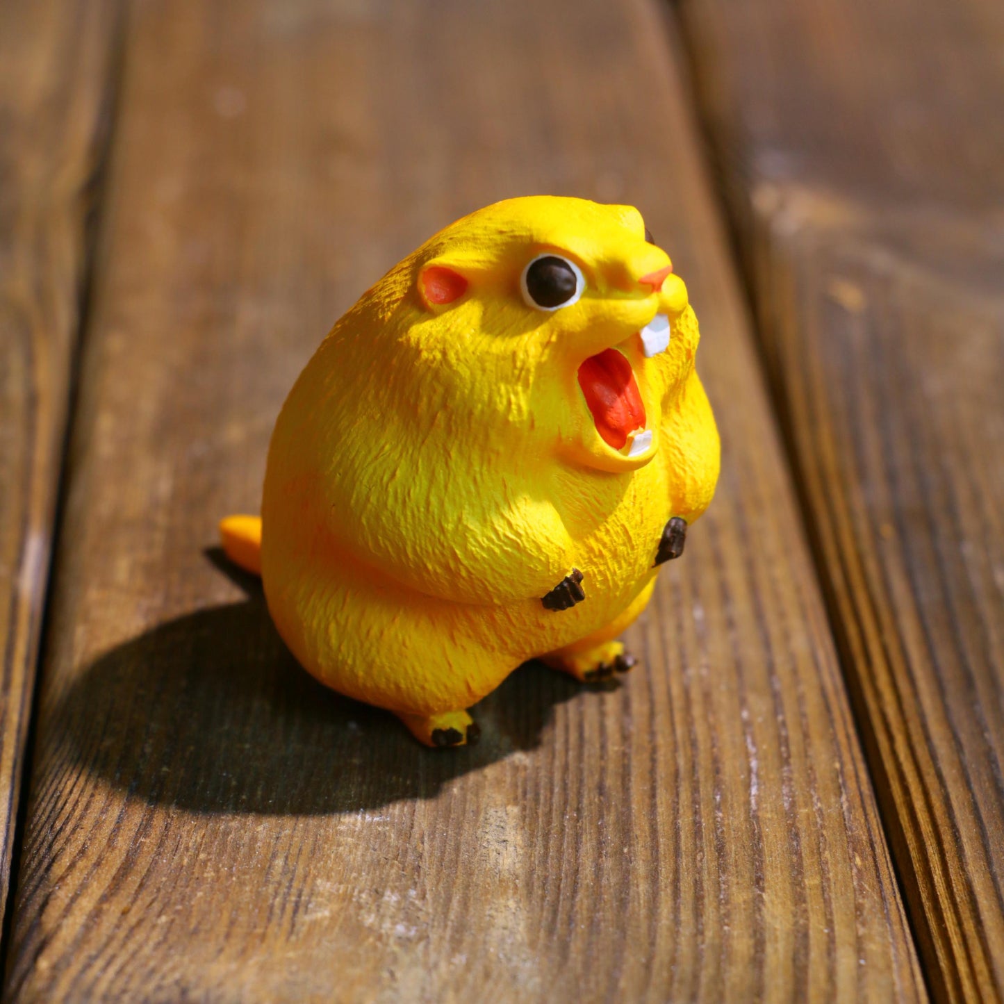 Handcrafted Marmot Figurine – Cute Animal Statue for Car Dashboard or Home Decor