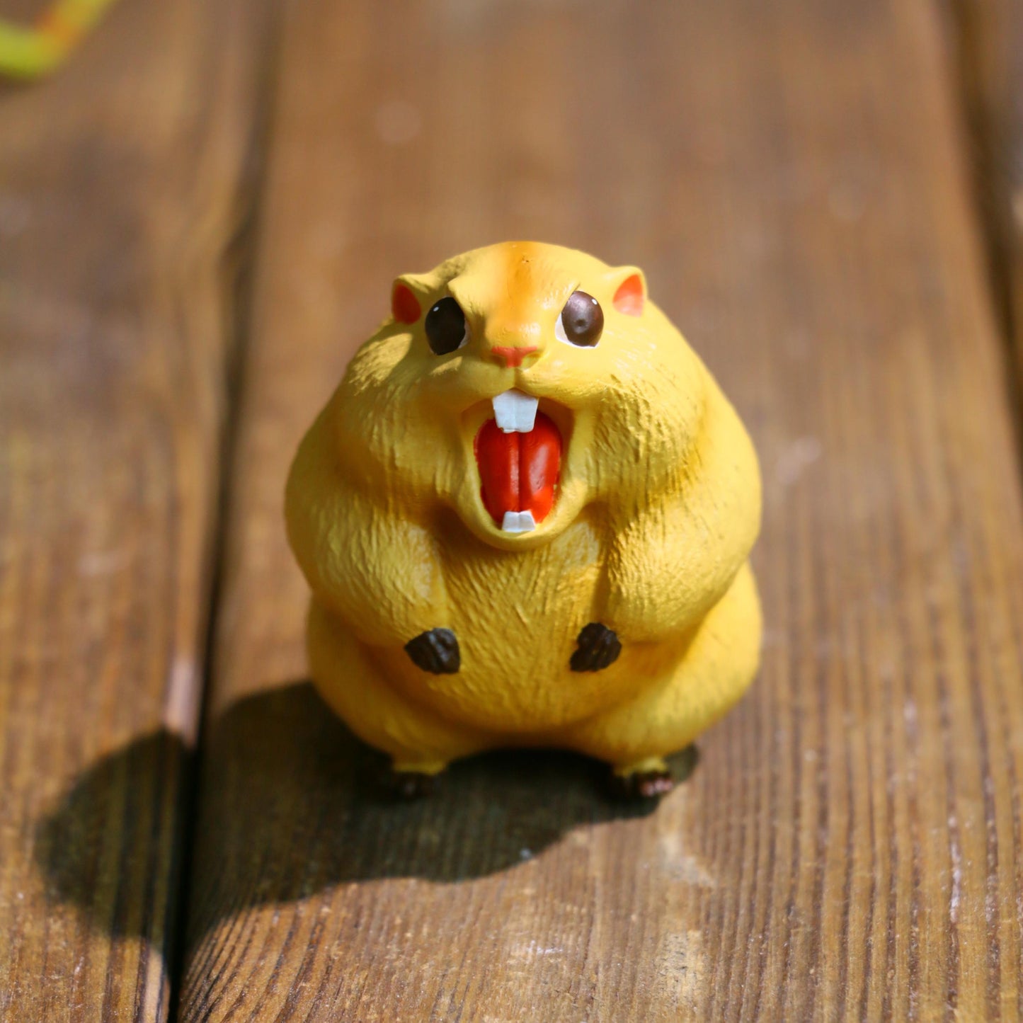 Handcrafted Marmot Figurine – Cute Animal Statue for Car Dashboard or Home Decor