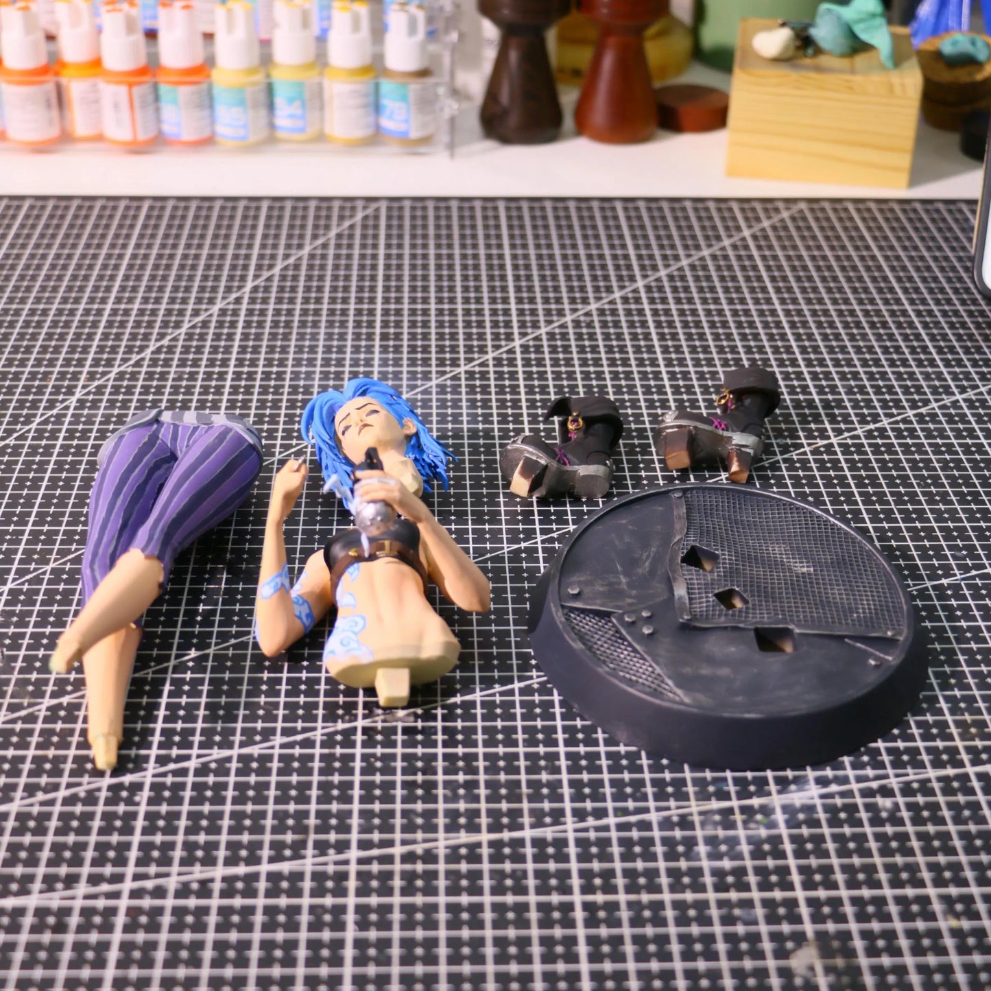 Arcane Jinx Figurine – Handcrafted 3D Printed Statue | League of Legends Character Sculpture