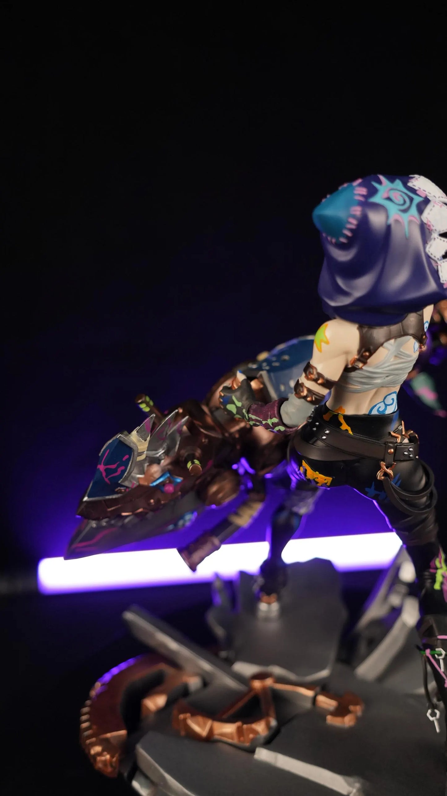 Arcane Jinx Figurine – Handcrafted 3D Printed Statue | League of Legends Character Sculpture