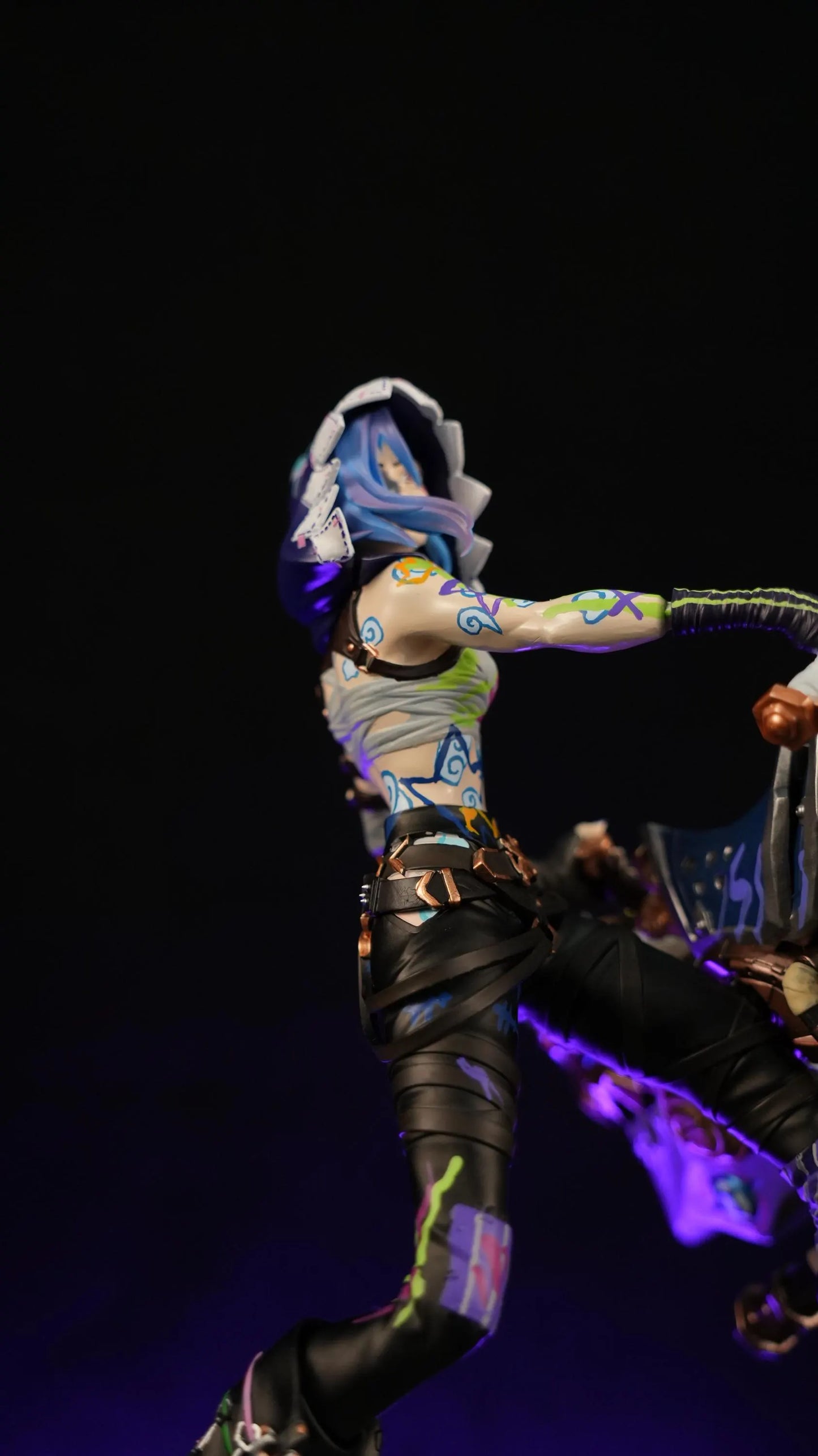 Arcane Jinx Figurine – Handcrafted 3D Printed Statue | League of Legends Character Sculpture